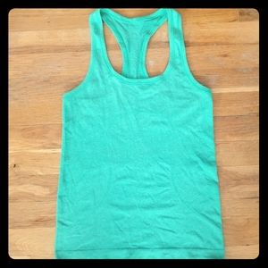 Lululemon tank top